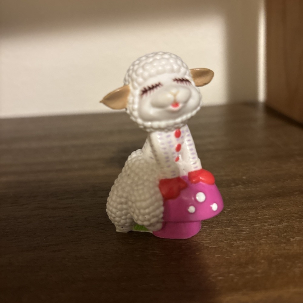 Vintage Lamb Chop 3" PVC Figure Lambchop Pink Mushroom 1993 Applause
